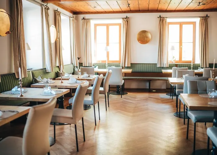 Otel Angermuehle Landgasthof Altenmarkt an der Alz